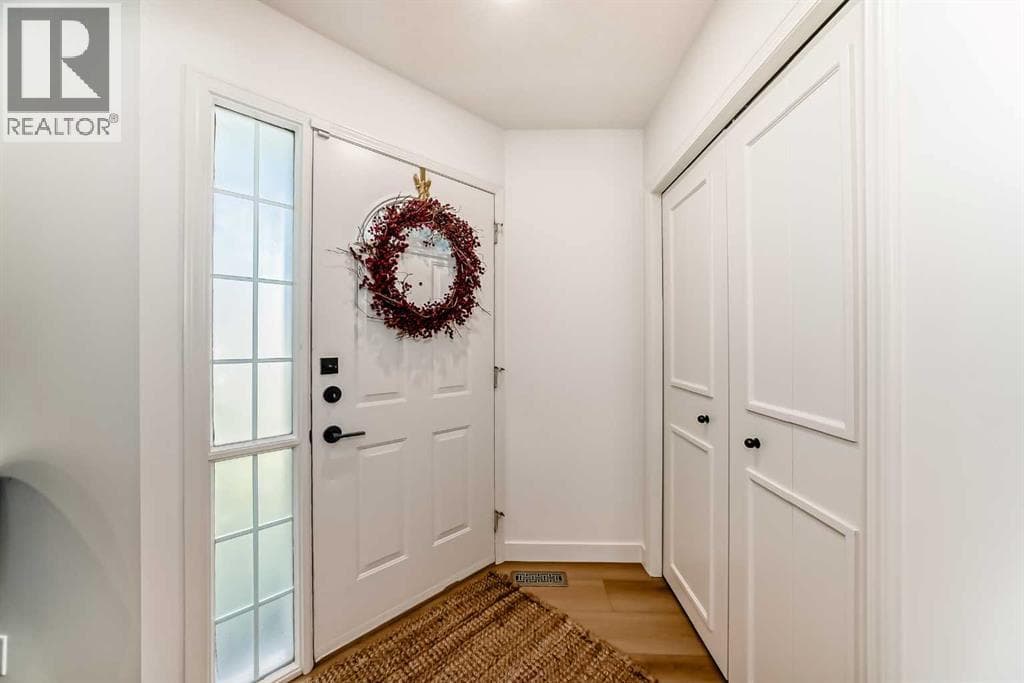 163 Shannon Circle SW — photo 3