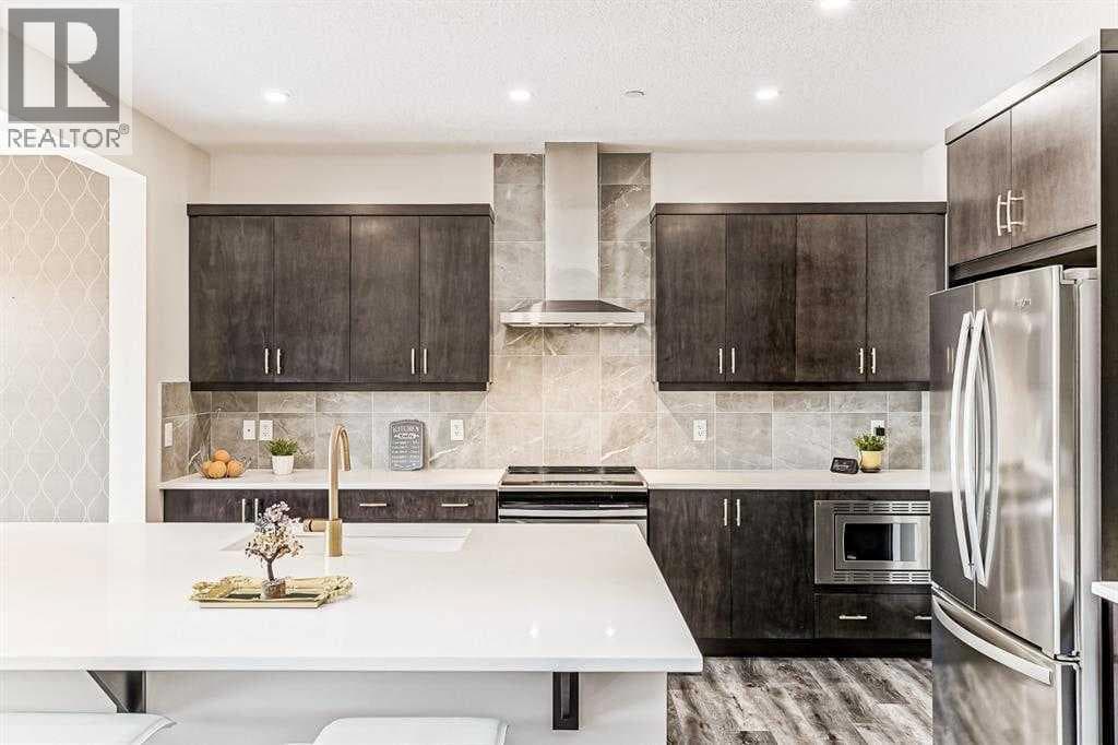 22 Howse Mount NE — photo 4
