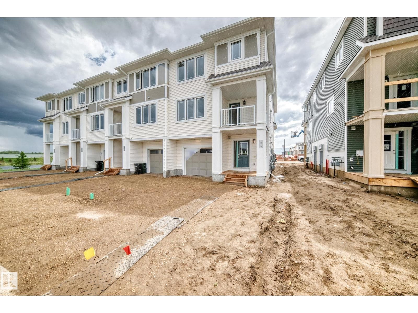 1210 Stoneside RD — photo 3