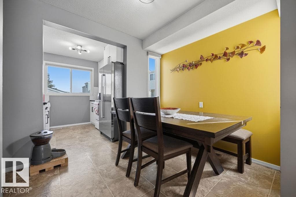 243 DICKINSFIELD CT NW — photo 4