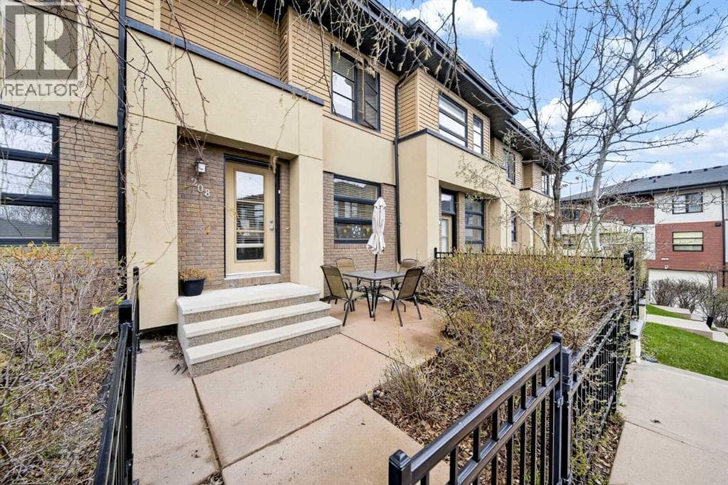 208 Aspen Hills Villas SW — photo 2