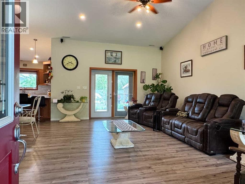 412 Queen Avenue — photo 4