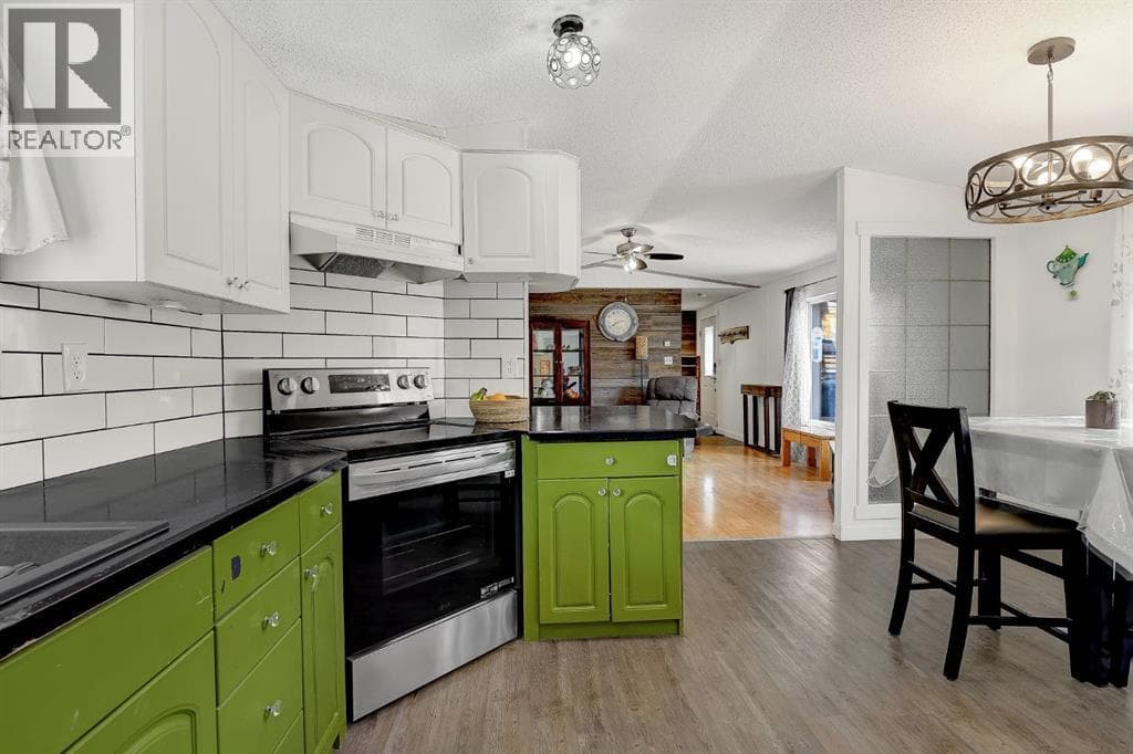 119 Clark Crescent — photo 5