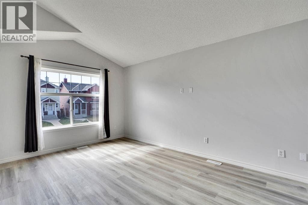 71 Saddlemont Road NE — photo 4