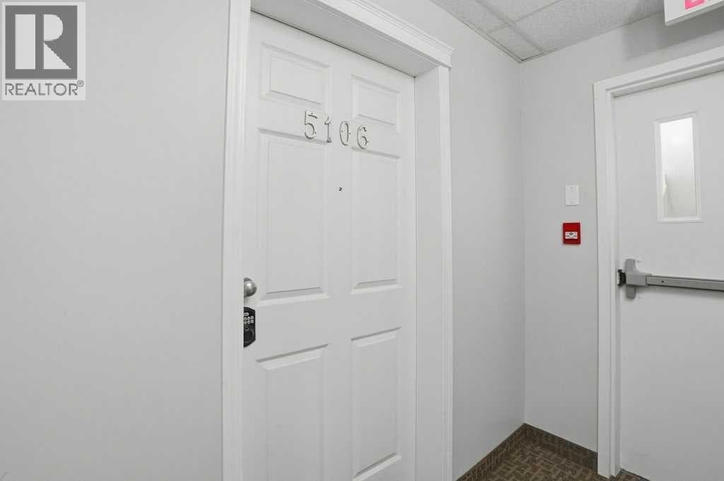 5106, 70 Panamount Drive NW — photo 3