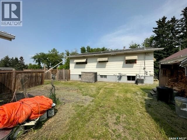 237 Windsor AVENUE — photo 2