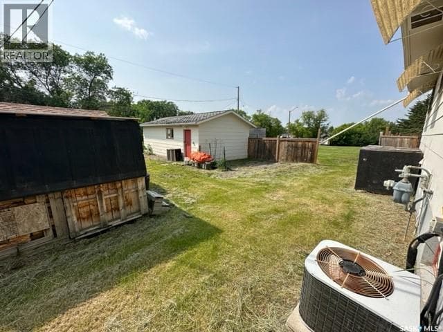 237 Windsor AVENUE — photo 5
