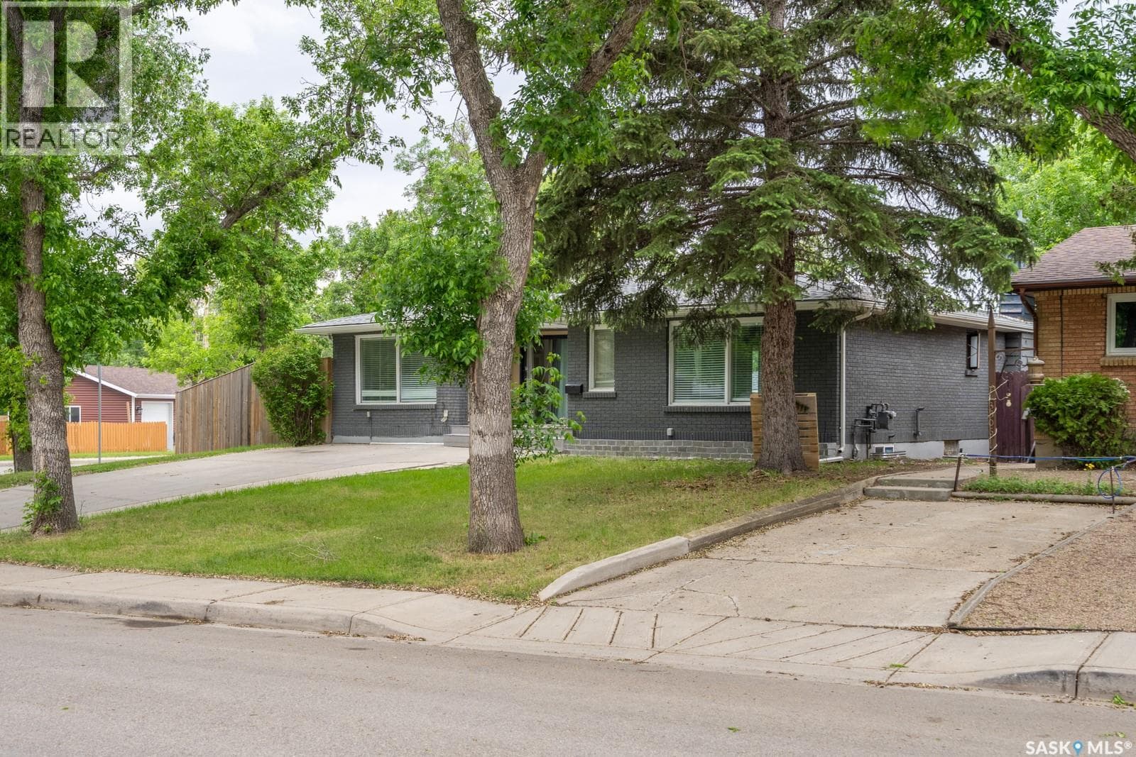 3312 Portnall AVENUE — photo 2