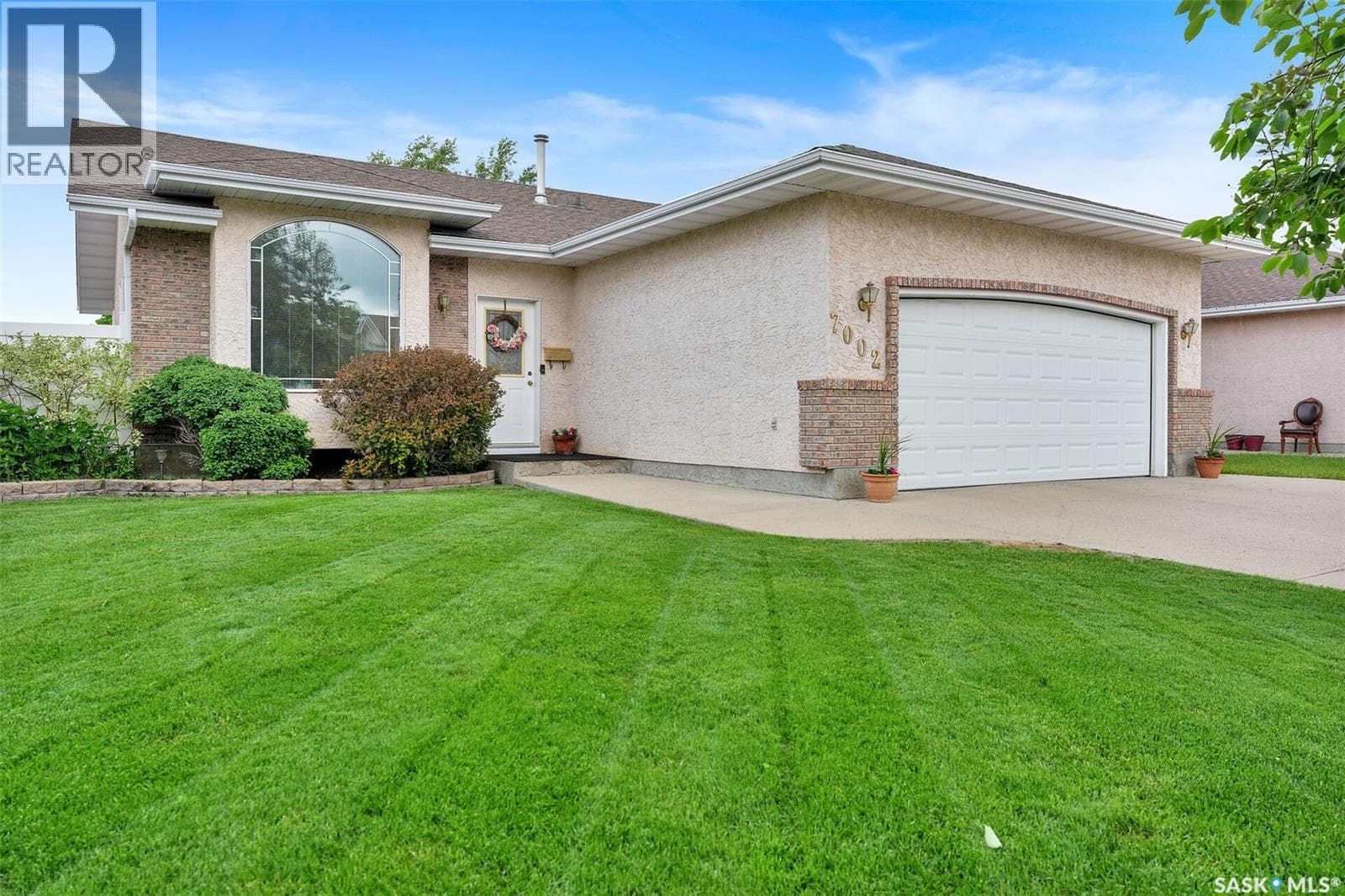 7002 Maple Wood CRESCENT — photo 2