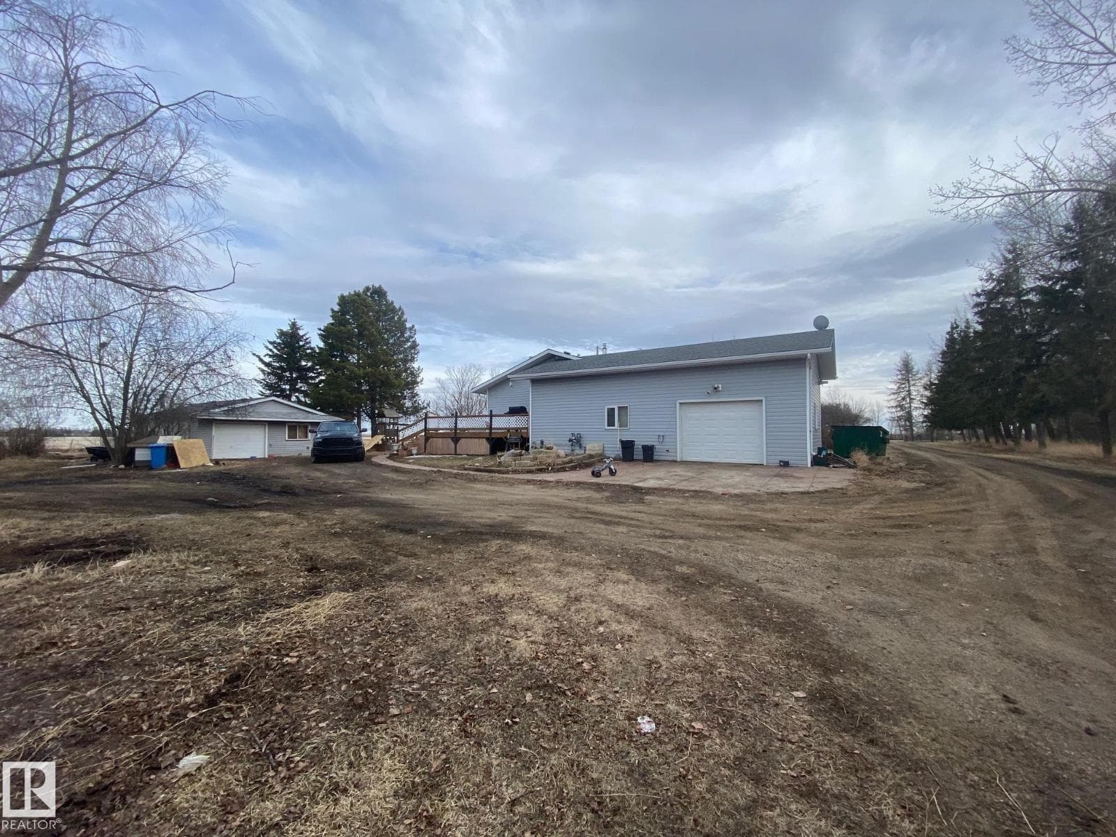 242028 TWP ROAD 452 — photo 5
