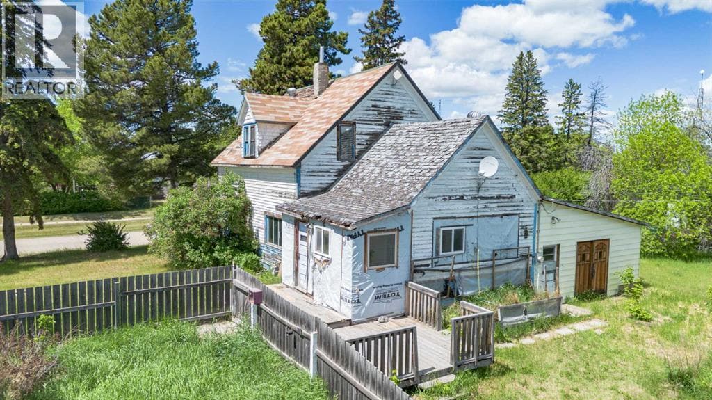5107 52 Street — photo 3