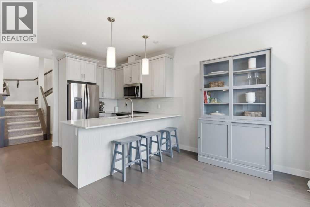 2, 3318 Centre Street NE — photo 4