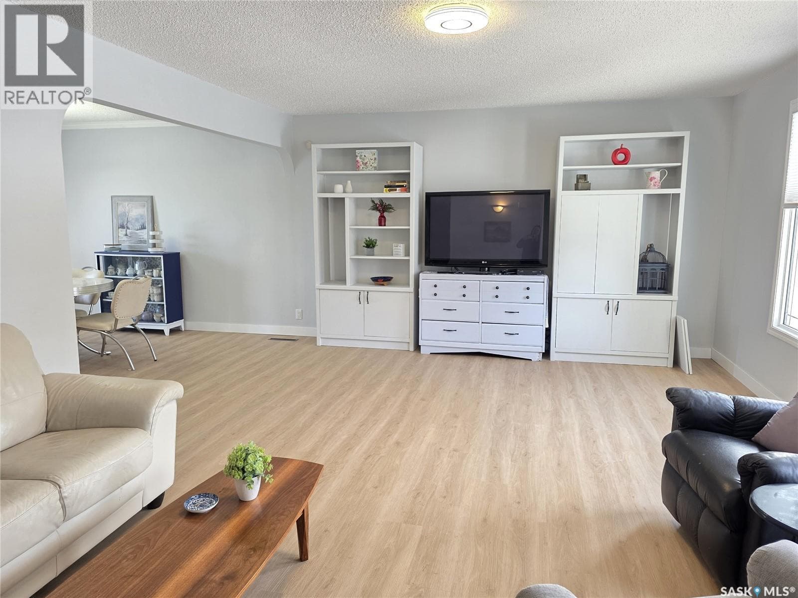 403 Thomson STREET — photo 4