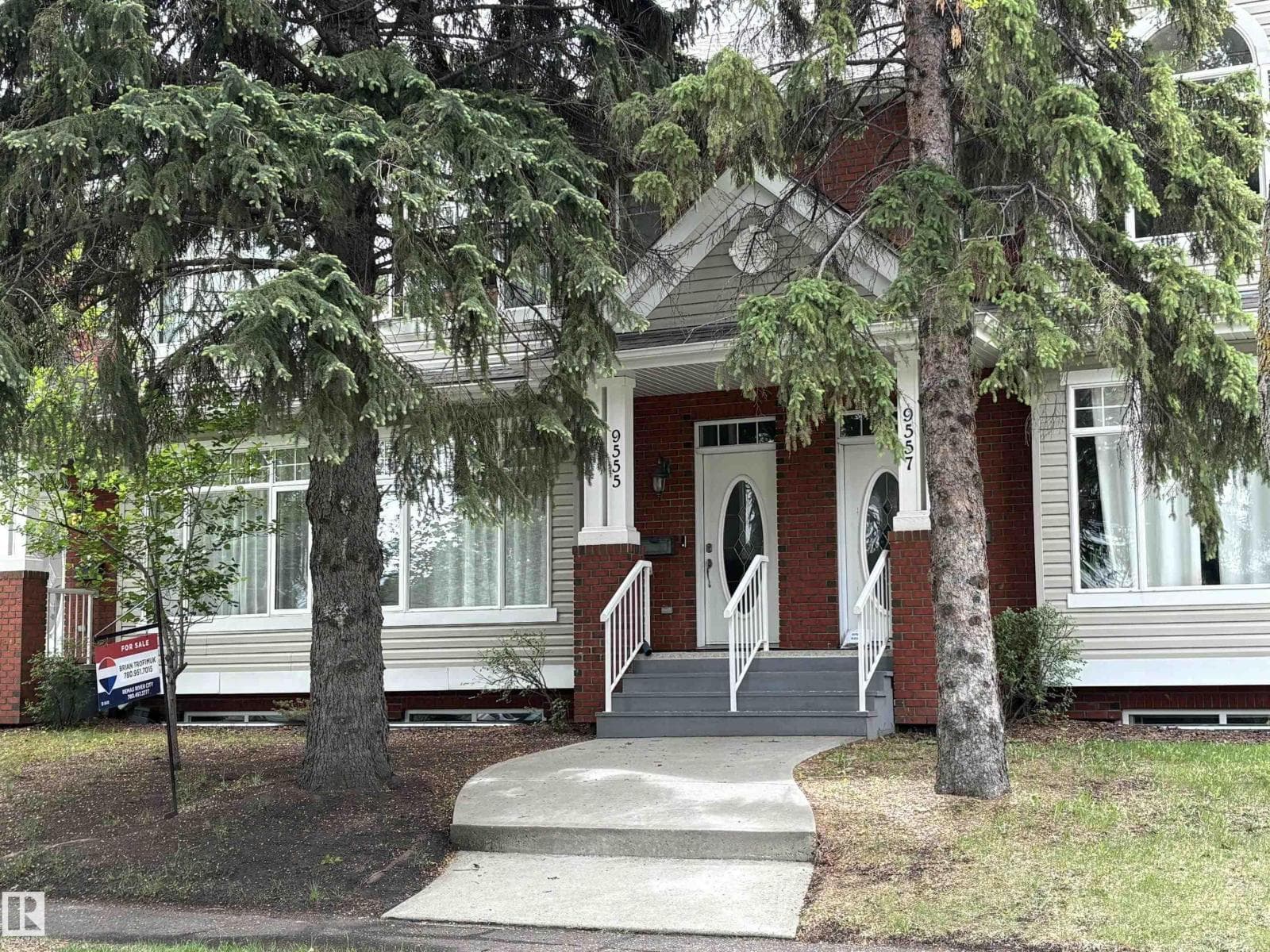 9555 73 AV NW