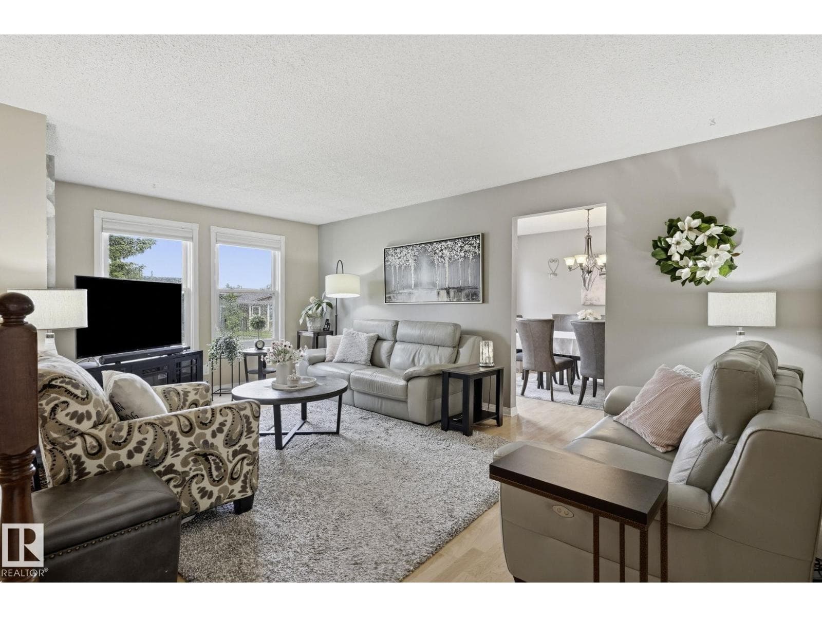 5511 10 AV NW — photo 5