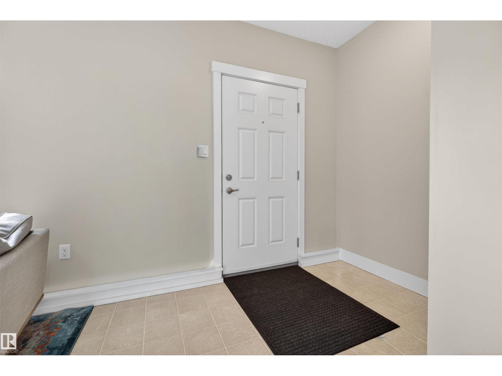 #85 8315 180 AV NW — photo 2
