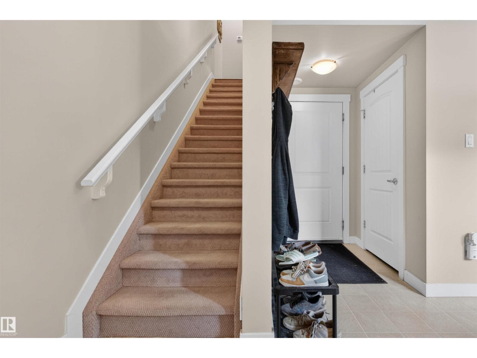#85 8315 180 AV NW — photo 3