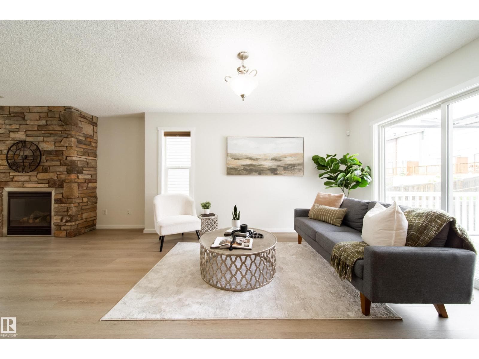 405 SIMMONDS WY — photo 4