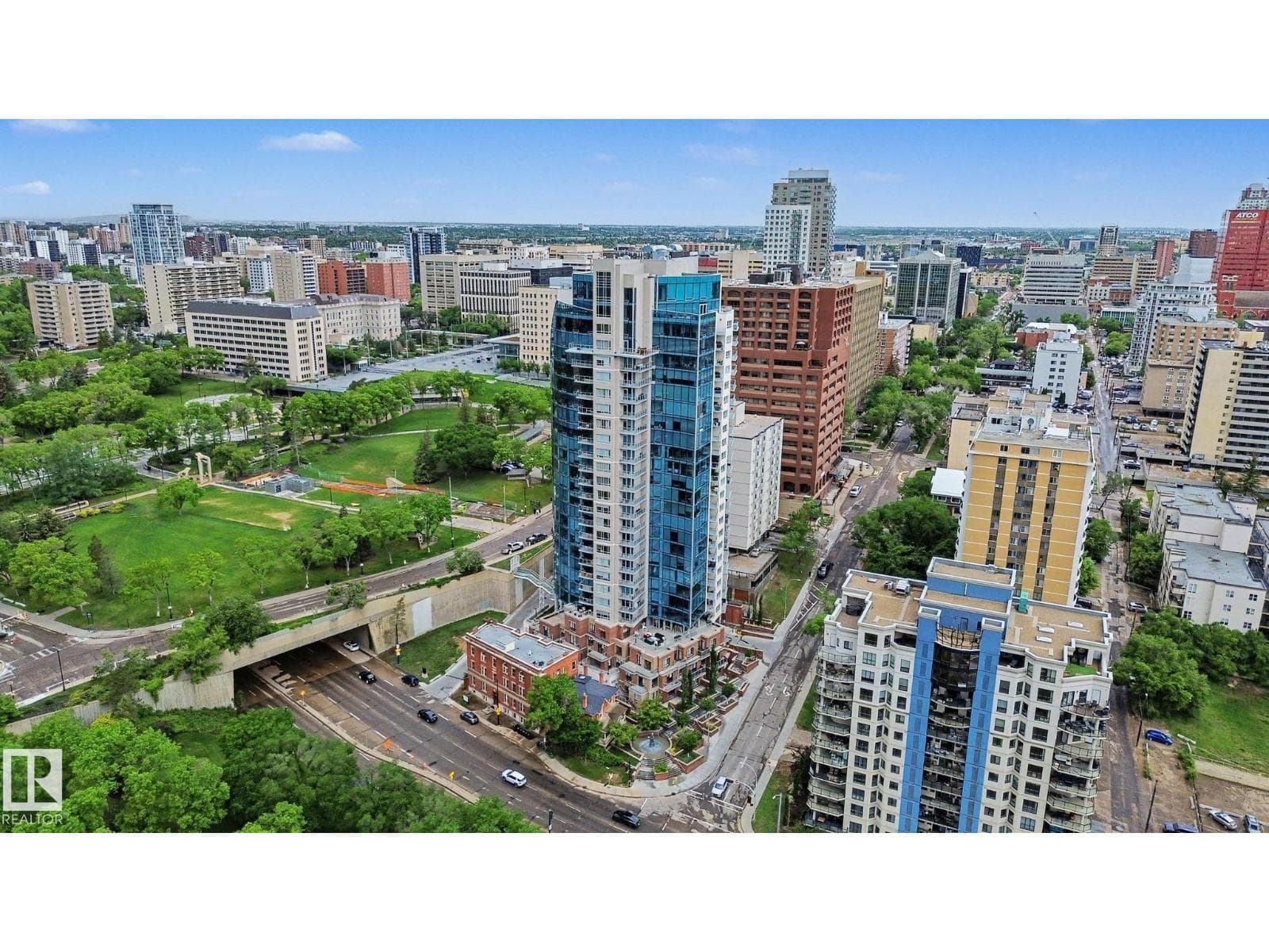 #1003 9720 106 ST NW