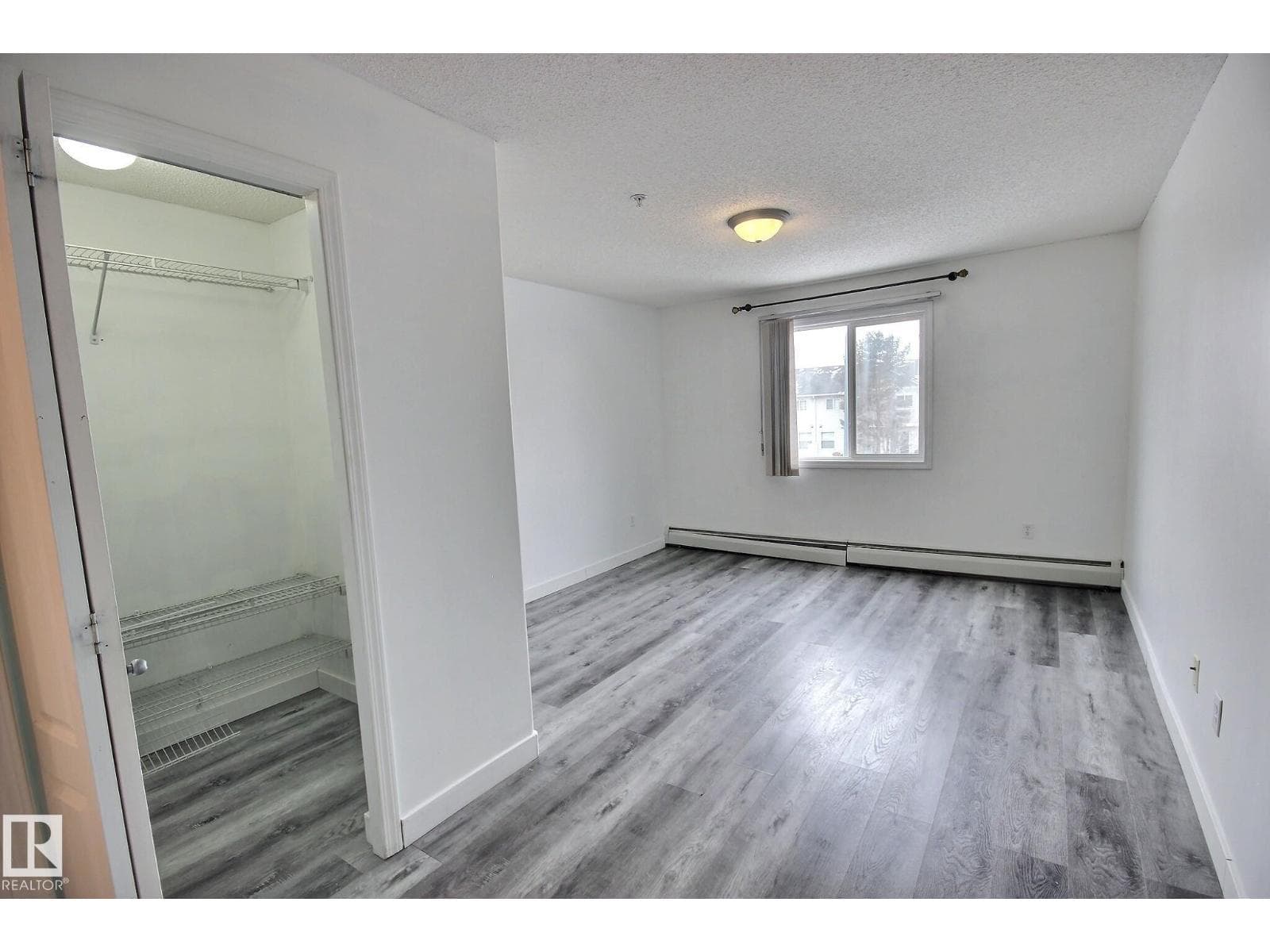 #222 111 EDWARDS DR SW — photo 4