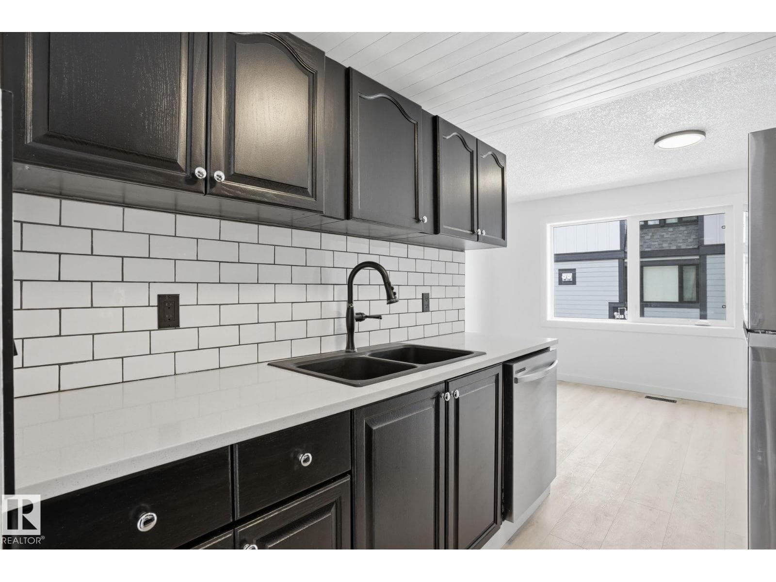 #260 3307 116A AV NW NW — photo 5
