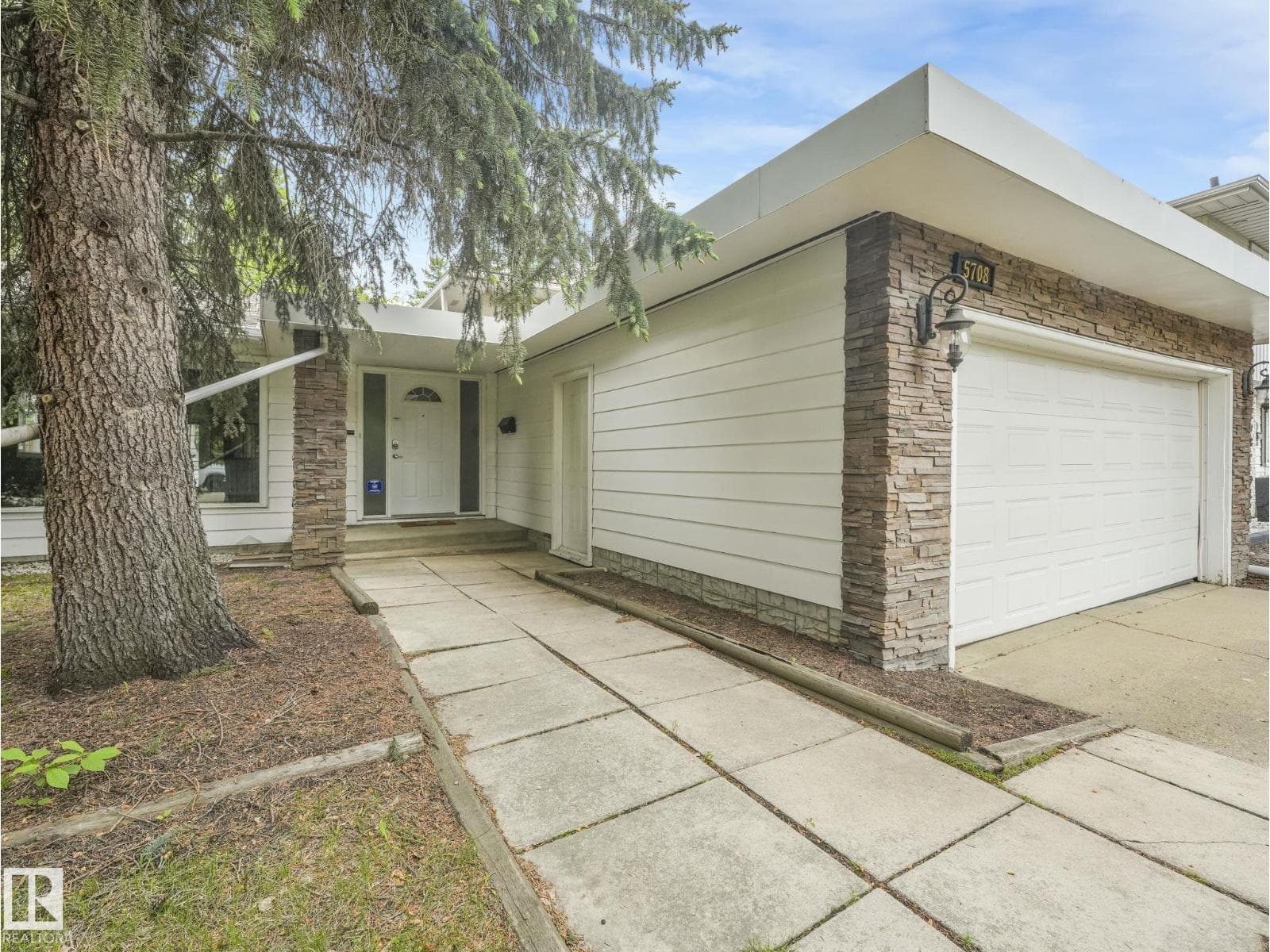 5708 144 ST NW