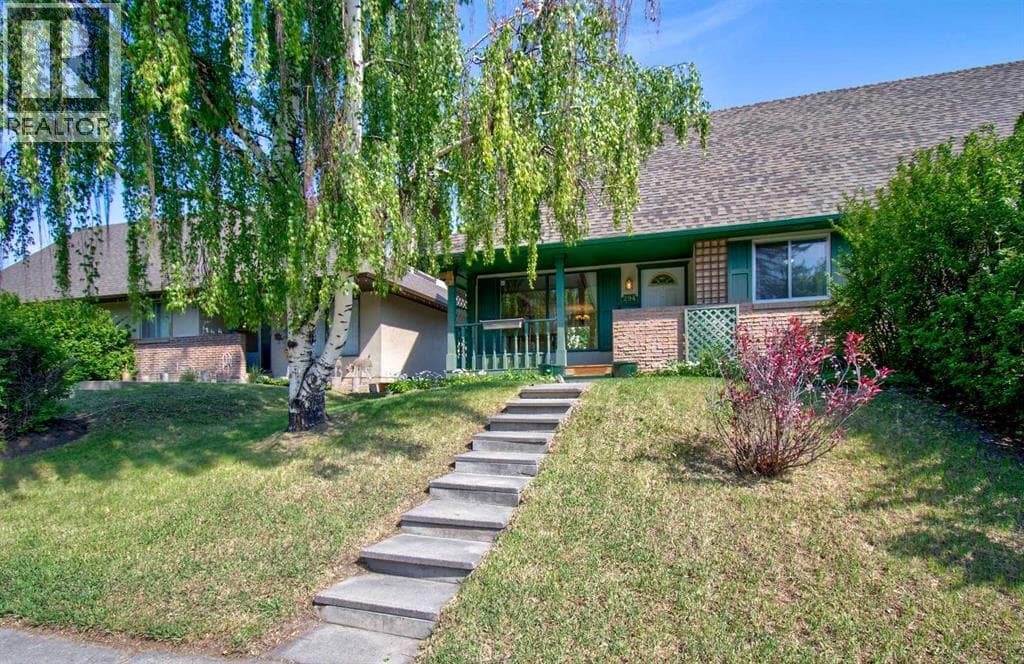 294 Southampton Drive SW