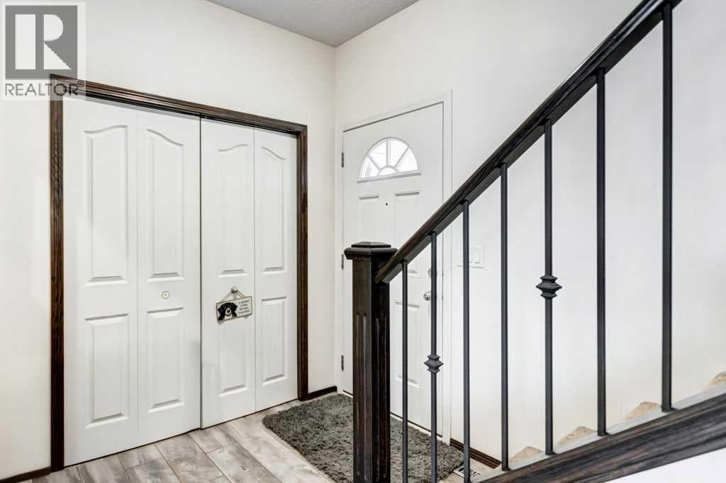 265 Brightonwoods Gardens SE — photo 3