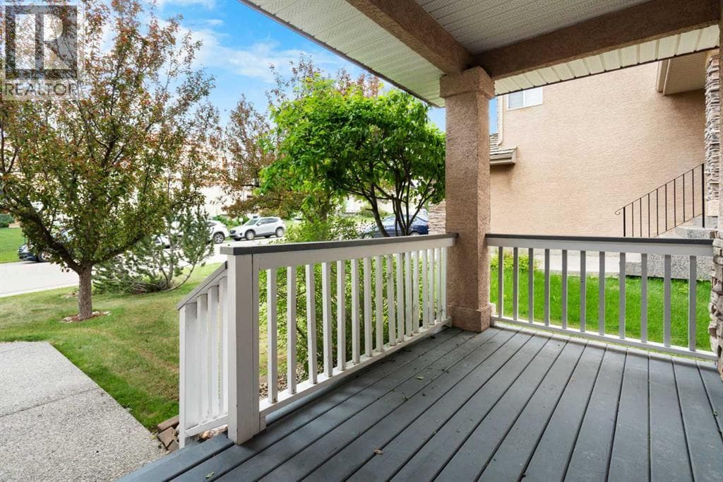 79 Royal Crest Way NW — photo 5