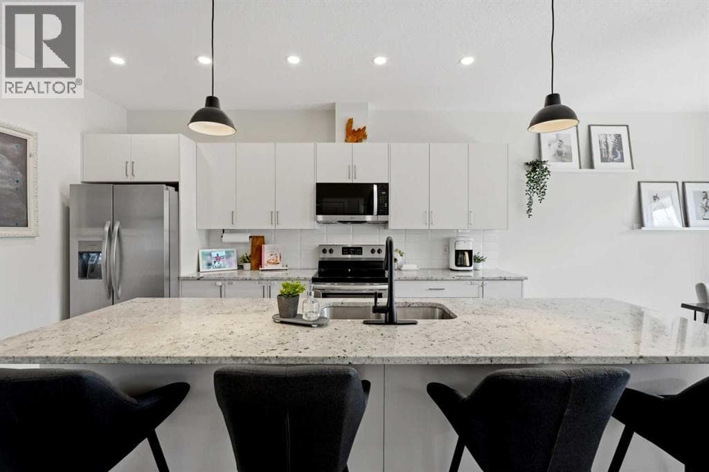 4 bed 3 bath single family at 144 South Point Court SW — $515,000 — photo 10
