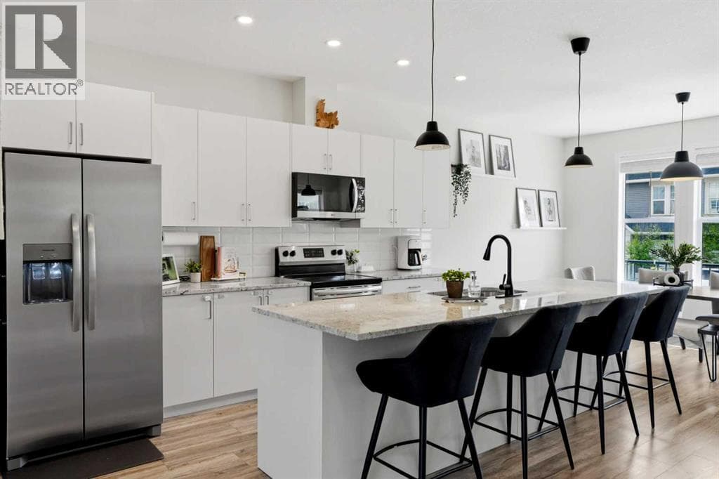 4 bed 3 bath single family at 144 South Point Court SW — $515,000 — photo 7