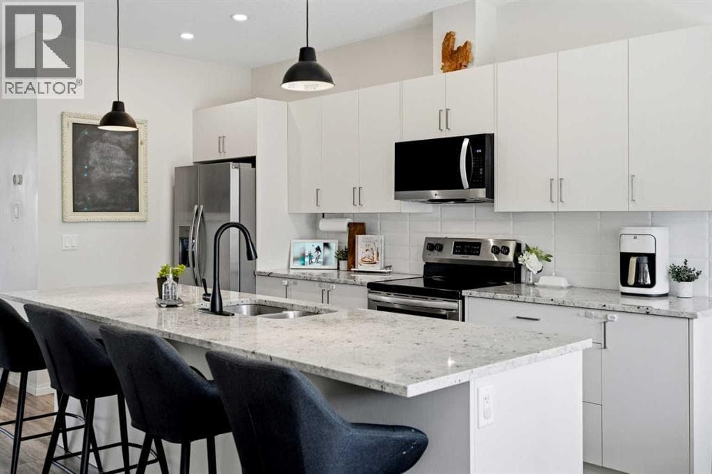 4 bed 3 bath single family at 144 South Point Court SW — $515,000 — photo 8