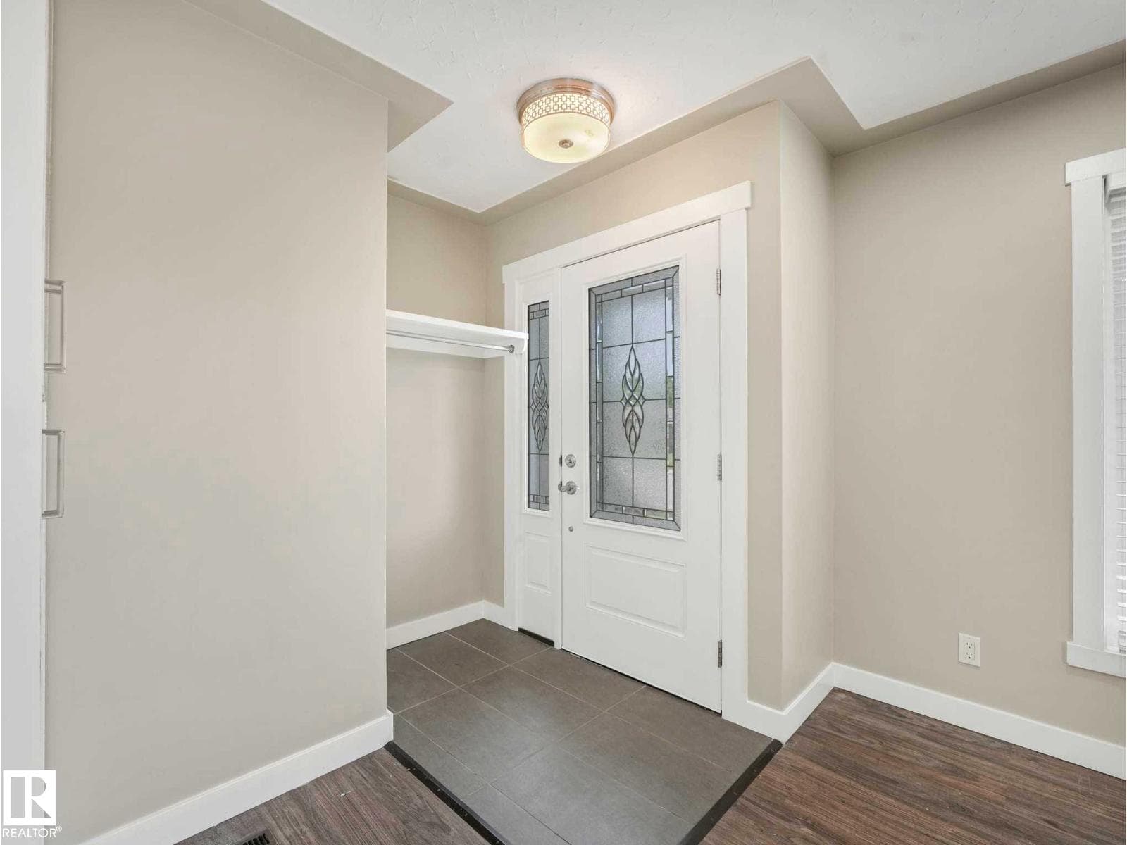 12241 54 ST NW — photo 3