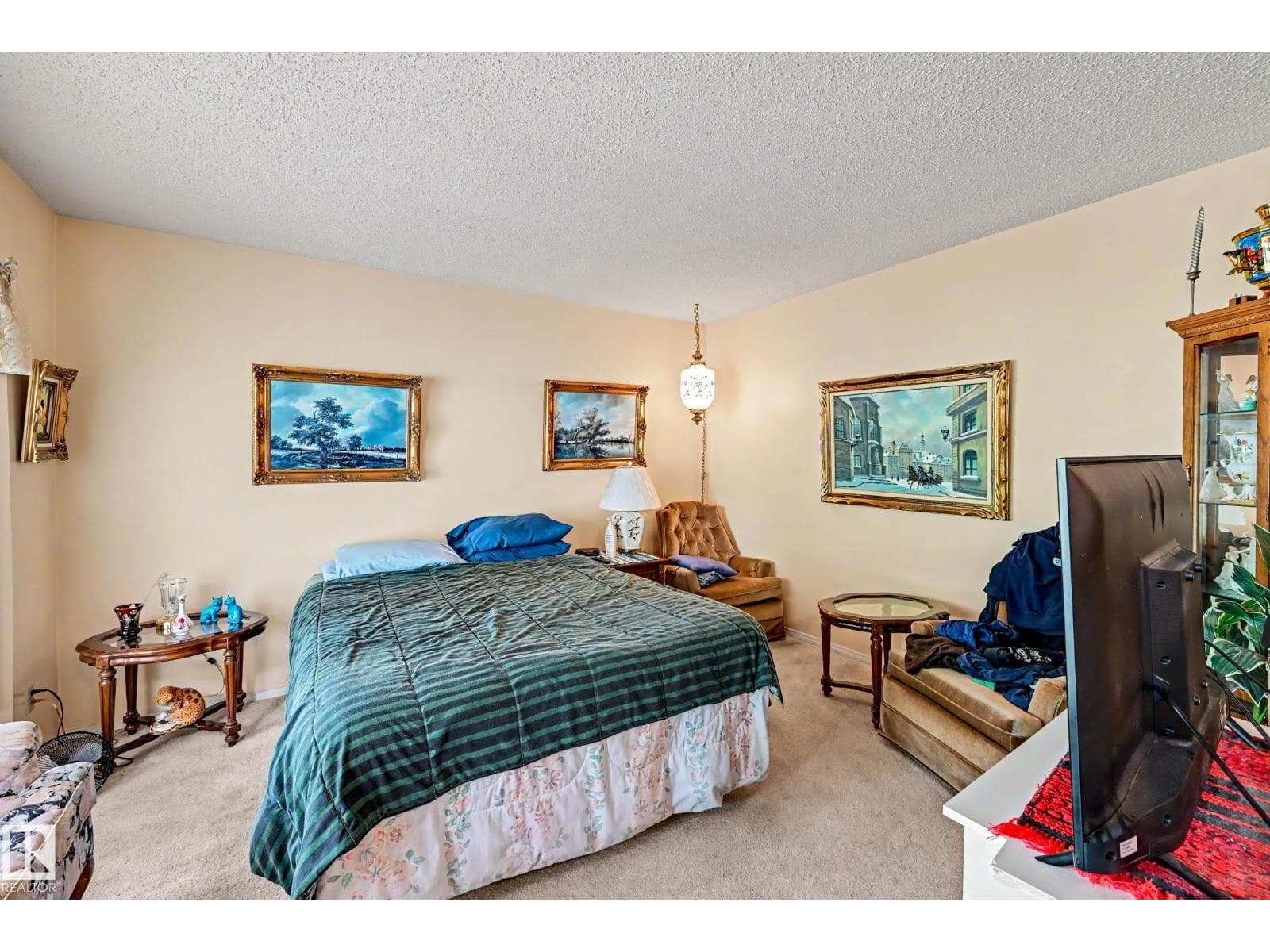 4 WINDERMERE CR — photo 4