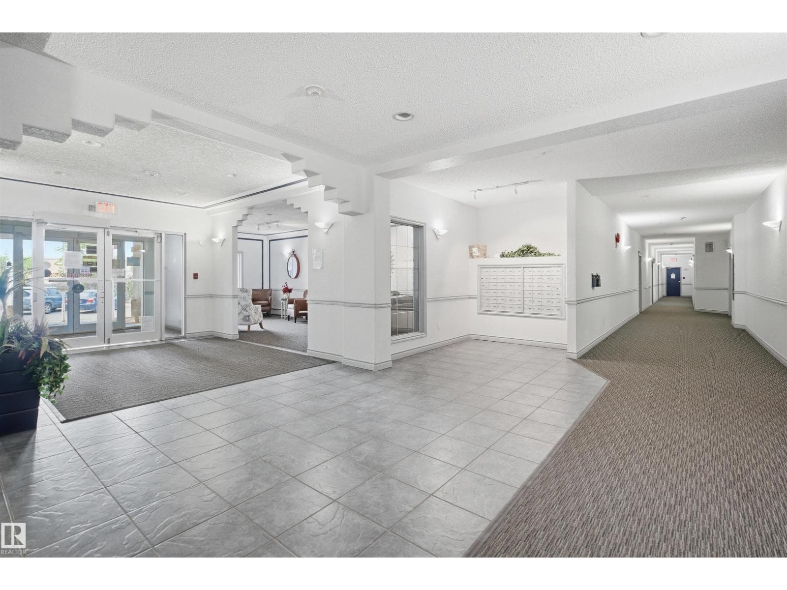 #124 10511 42 AV NW — photo 5