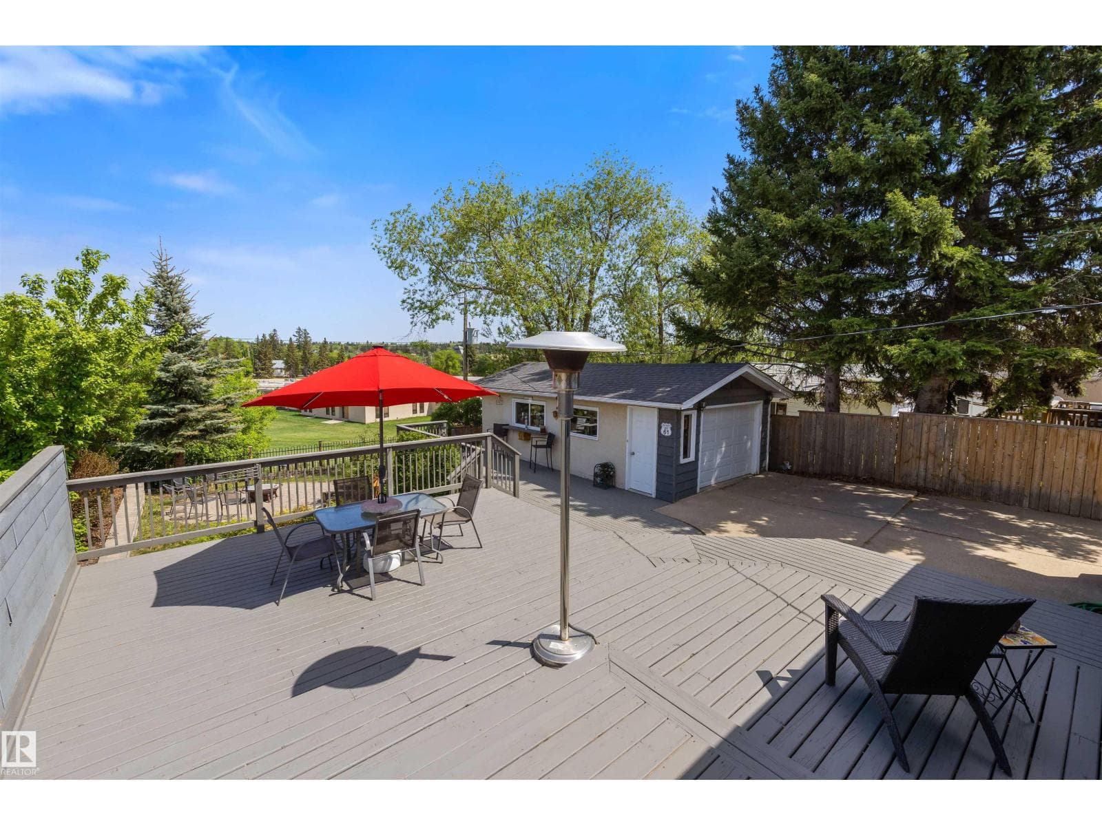 25 MOUNT ROYAL DR