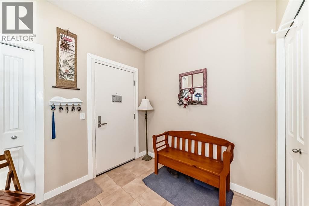 107, 1005A Westmount Drive — photo 4