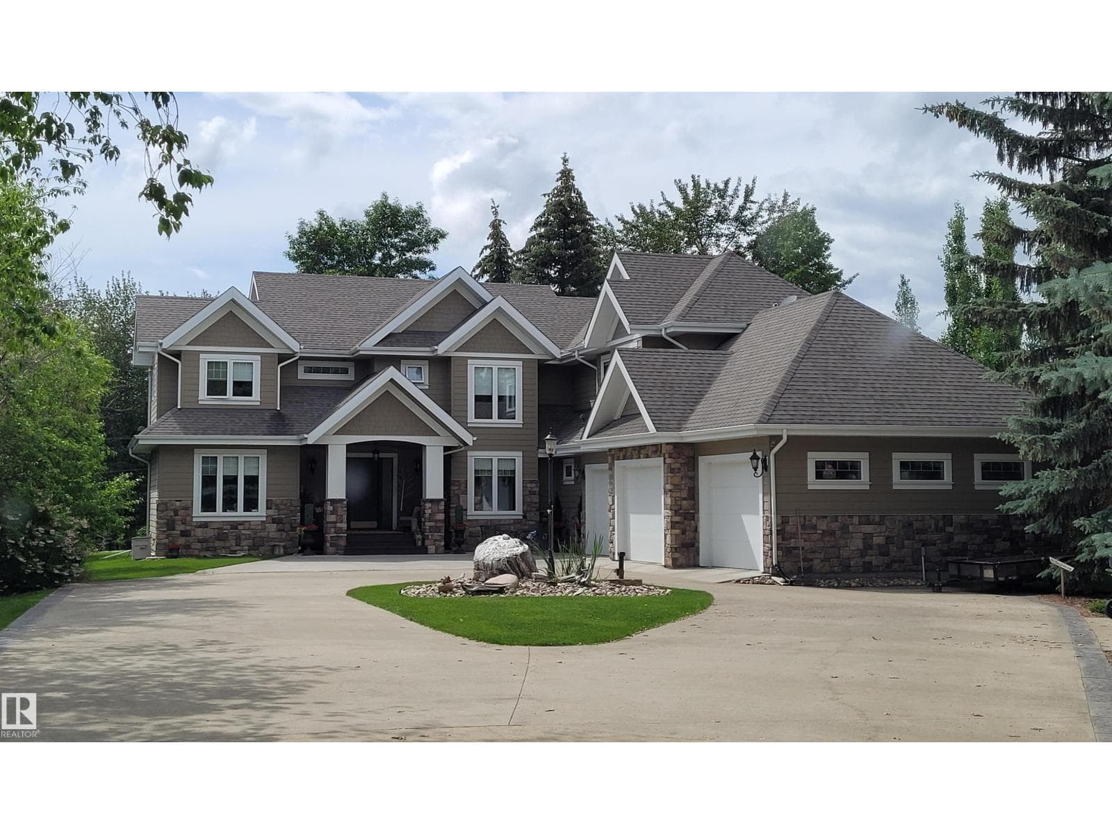 #16 53226 RGE ROAD 261