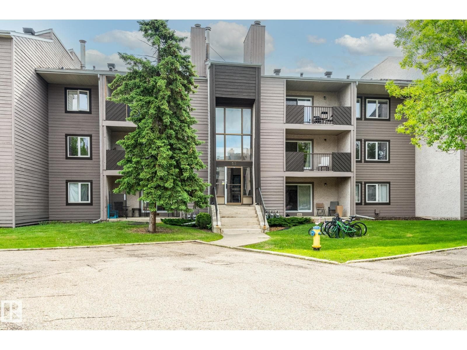 #306 53 Akins DR