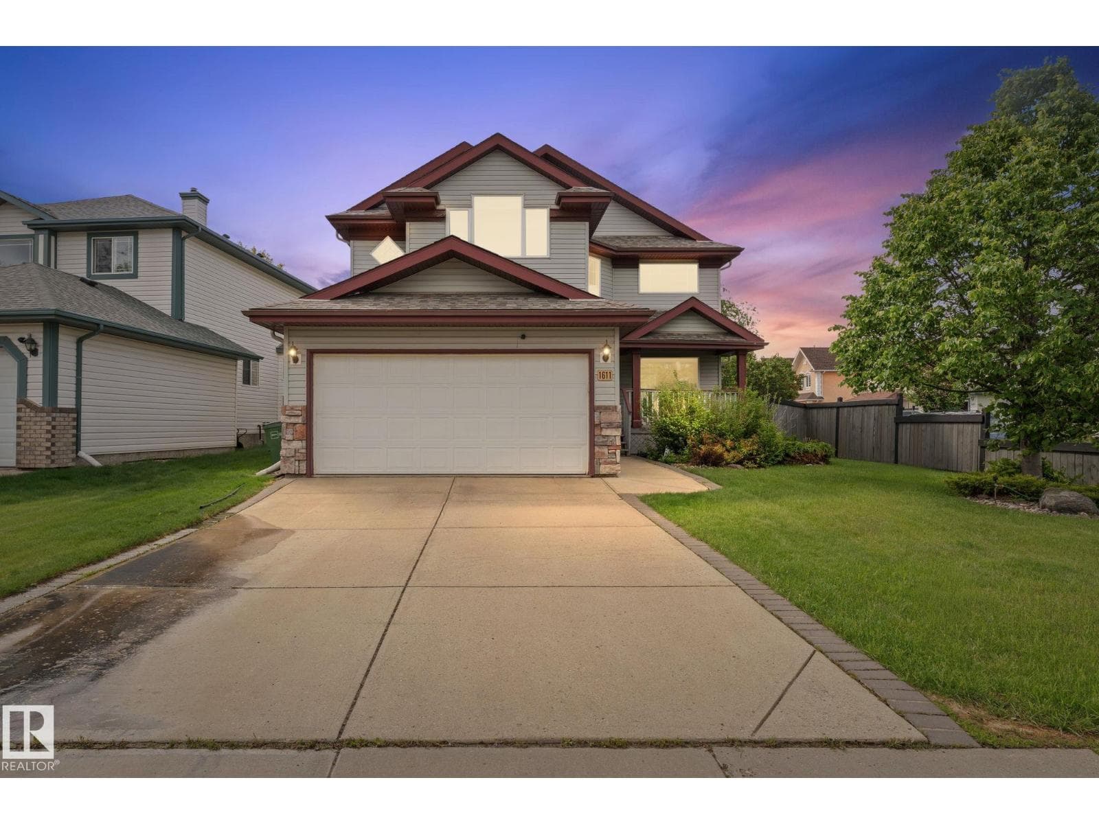 1611 FORBES WY NW