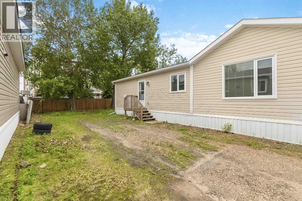 388 Gregoire Crescent — photo 2