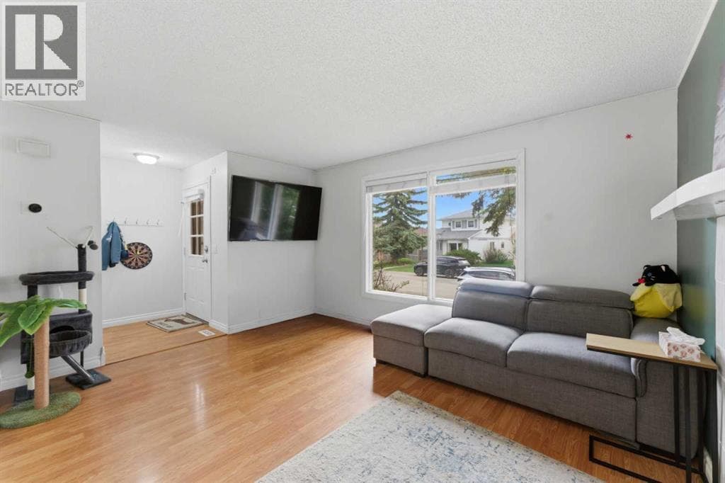 1224 Millcrest Rise SW — photo 4