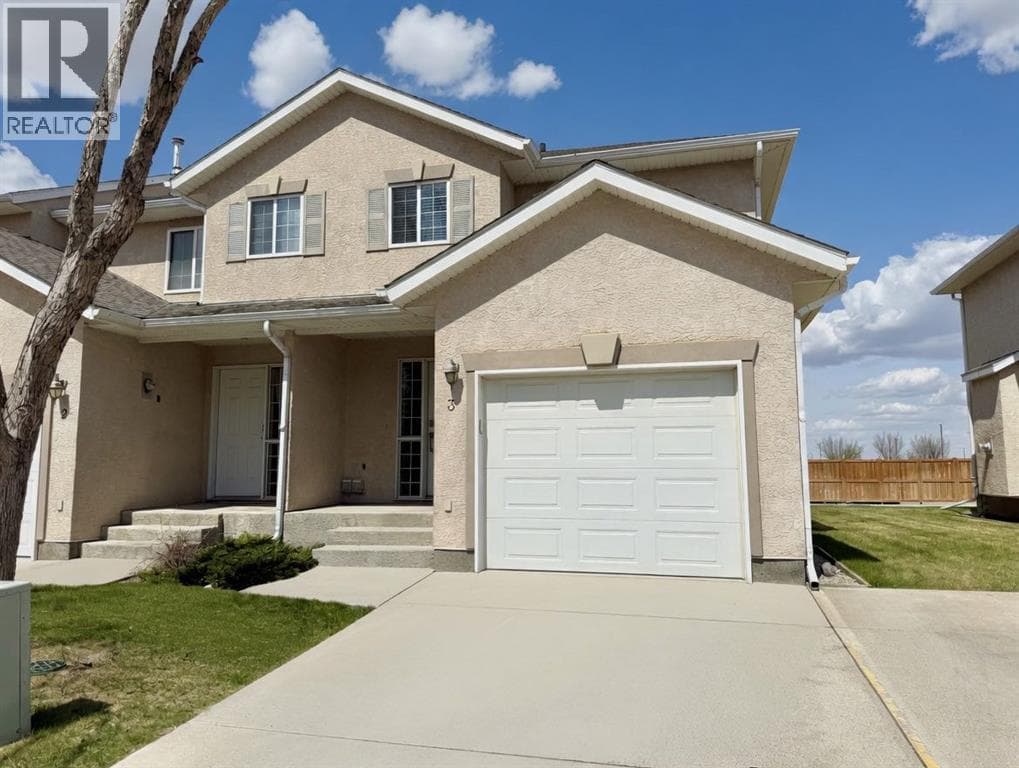 3, 545 Highlands Boulevard W — photo 2