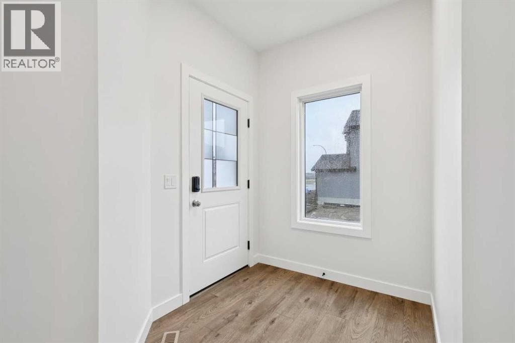 37 Sora Gardens SE — photo 3