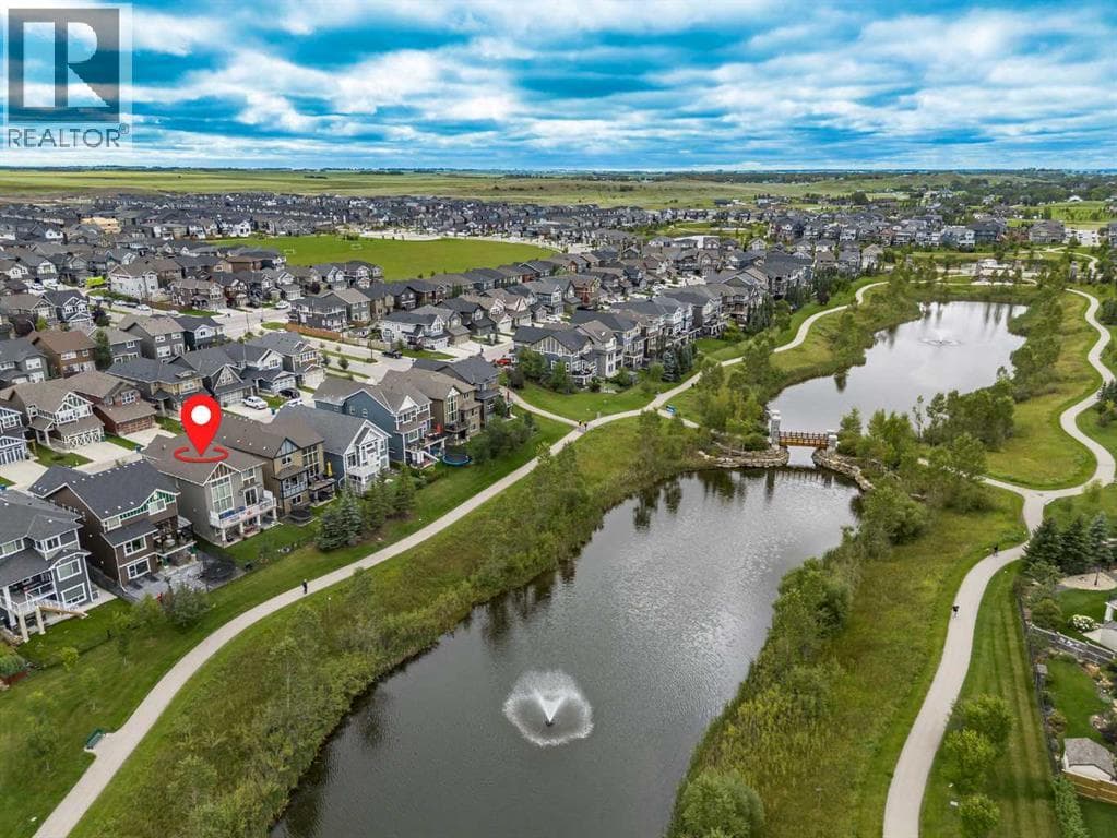 225 Kingsmere Cove SE — photo 2