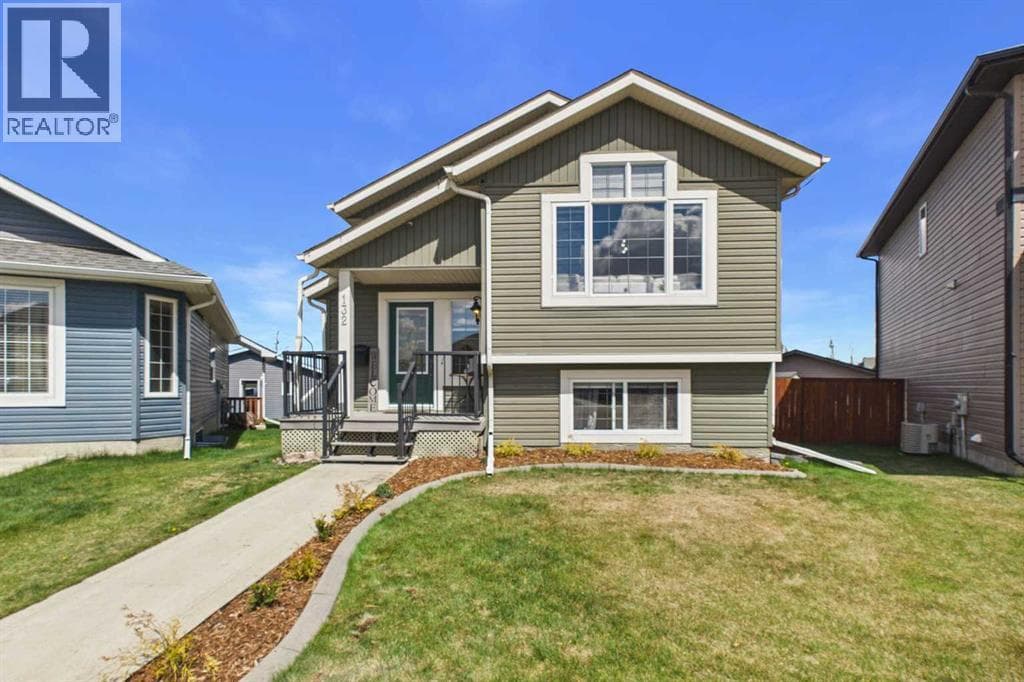132 Oswald Close — photo 3