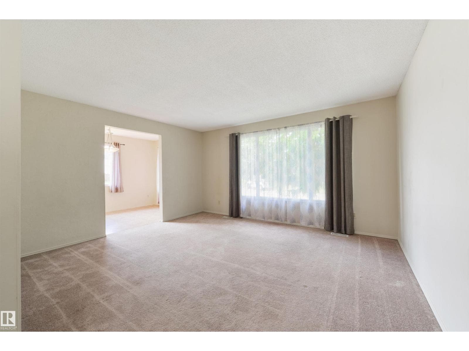 15 WEST TERRACE PL — photo 3