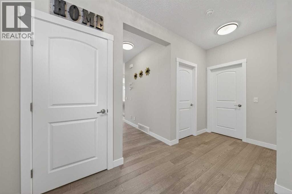 234 West Grove Point SW — photo 4