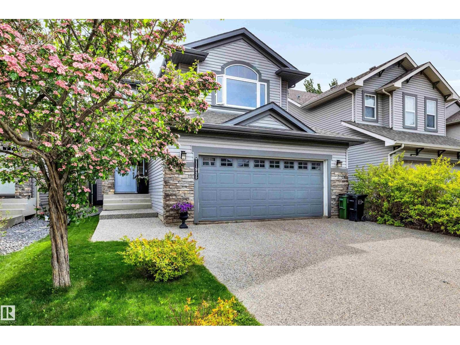 11935 21 AV SW — photo 4