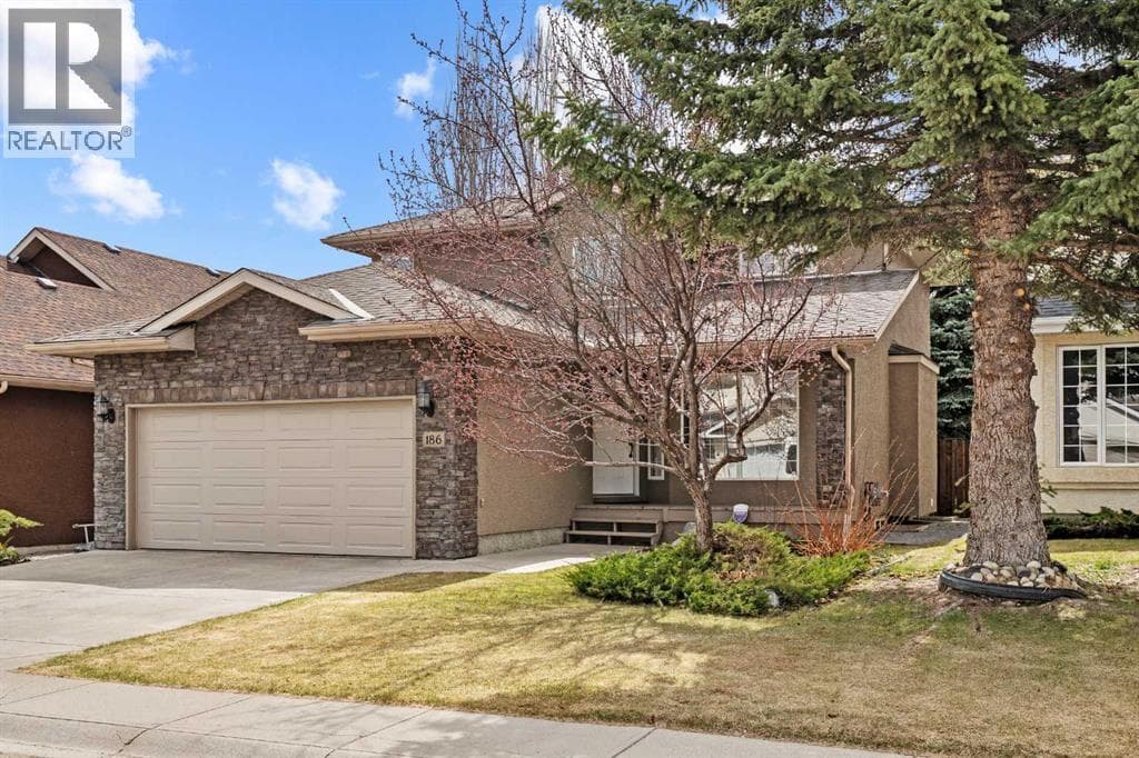 186 Mt Assiniboine Circle SE — photo 4